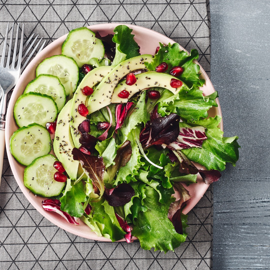 Gezonde Groene Salade met verse spirulina